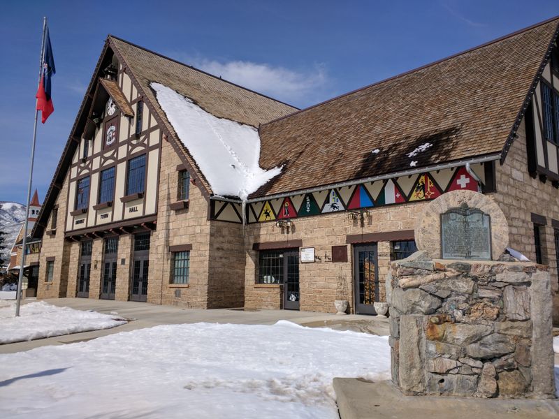 Historic Main Street Stroll