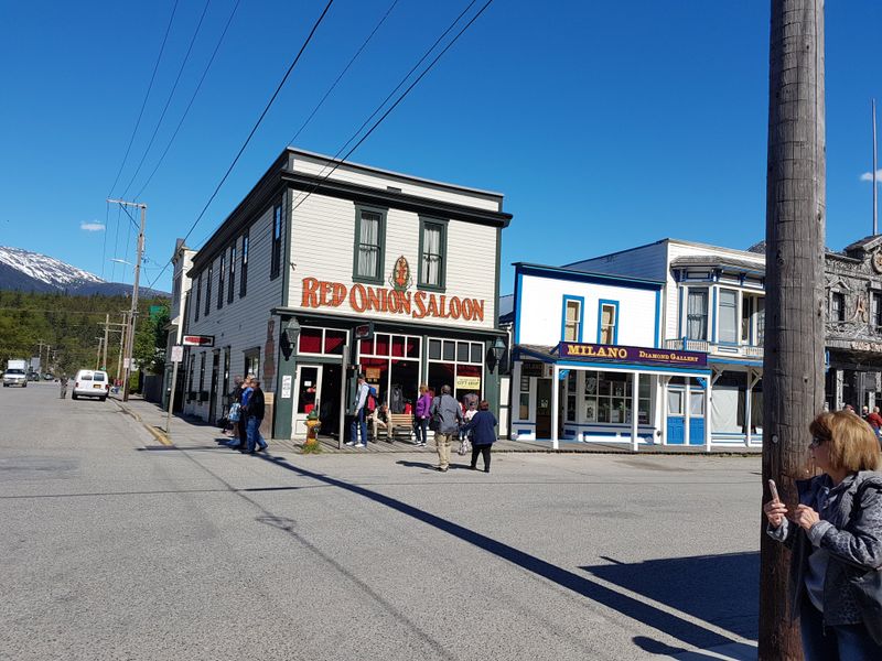 Small-Town Atmosphere Creates Genuine Connections