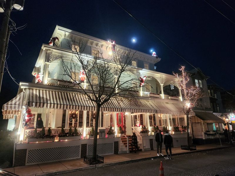 A Coastal Town With Two Distinct Identities