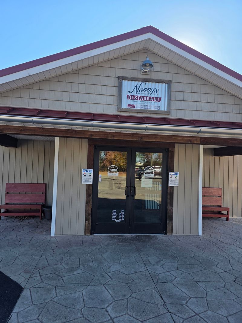Nanny's Restaurant & Catering