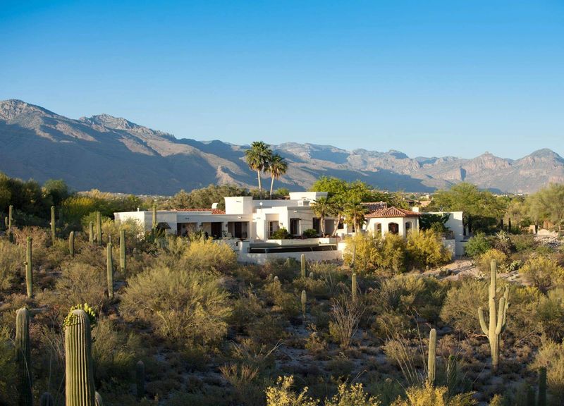 Stunning Natural Beauty and Desert Landscapes