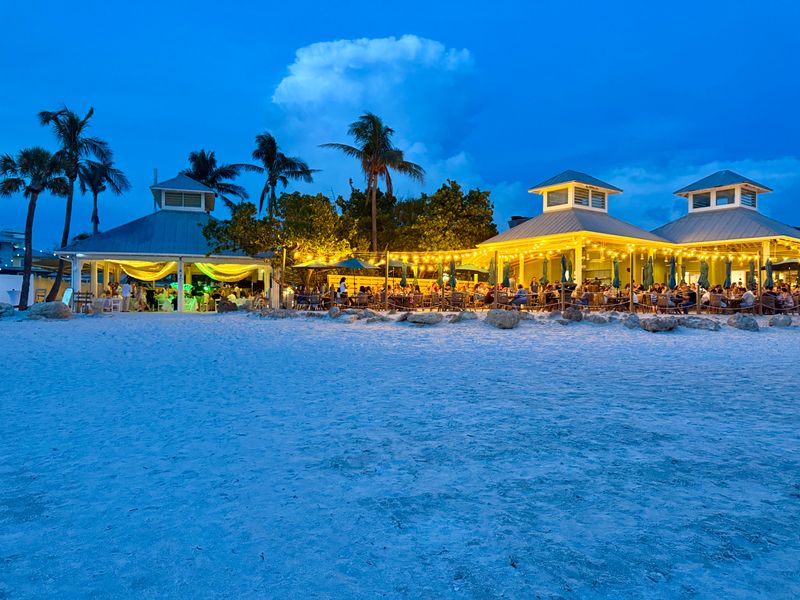 Sandbar Seafood + Spirits