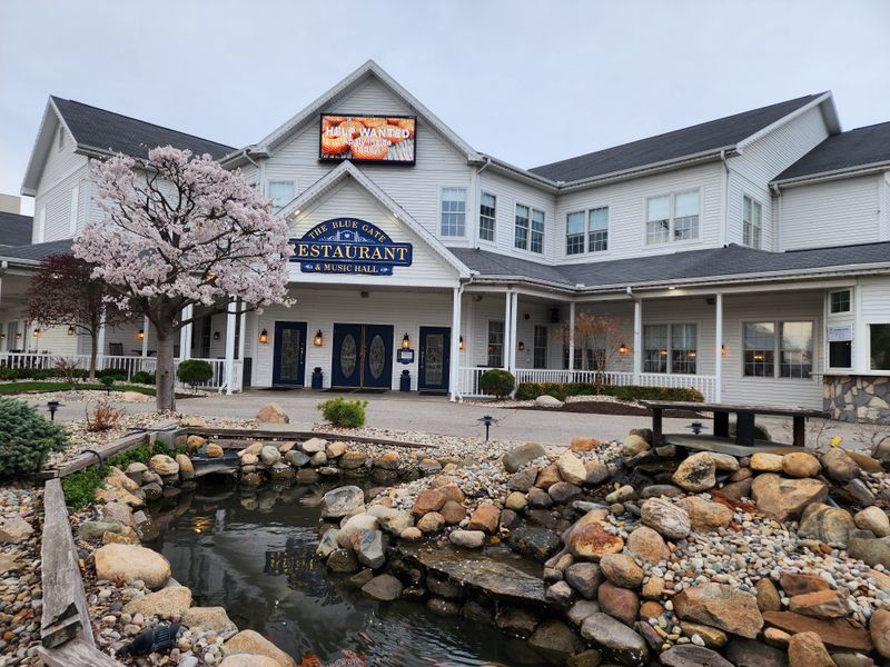 Blue Gate Restaurant & Bakery