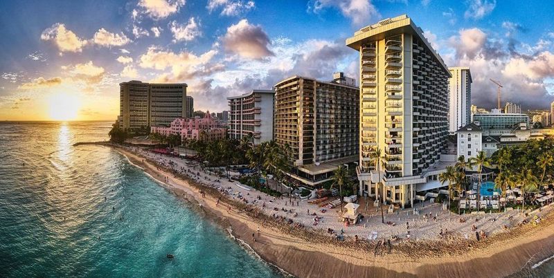 Waikiki Beach Drowns In Daily Crowds