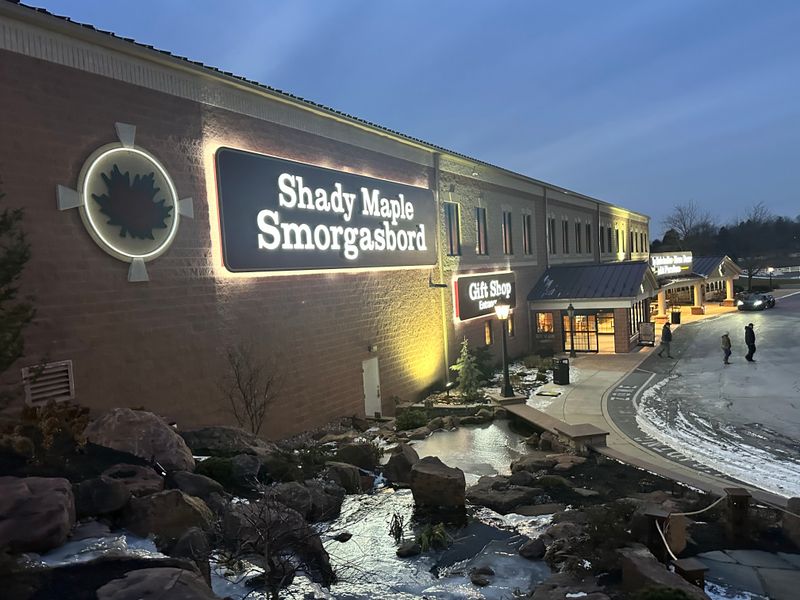 Shady Maple Smorgasbord