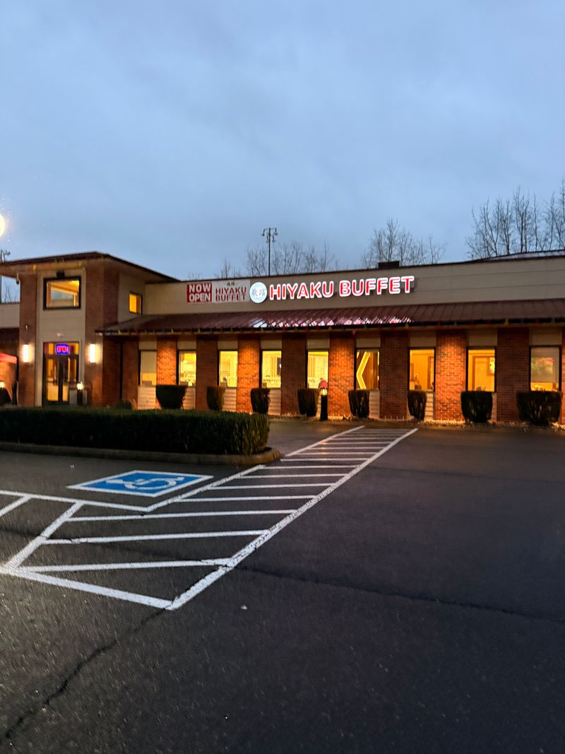 Hiyaku Buffet in Beaverton