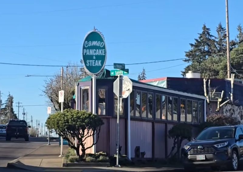 Cameo Cafe (Portland)