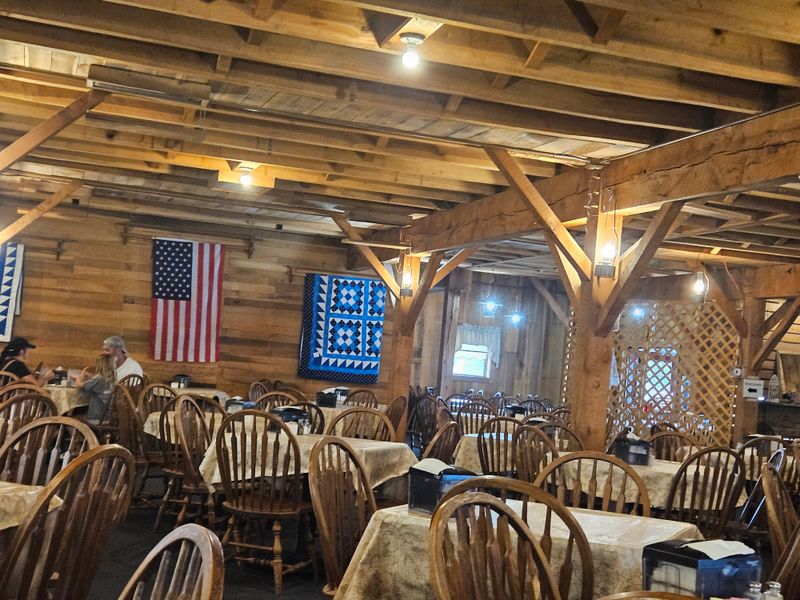 Authentic Amish Hospitality That Makes Everyone Feel Welcome