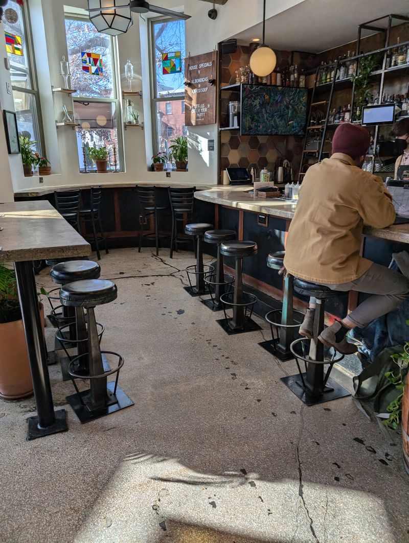 Lunch Offerings That Showcase American Comfort Classics