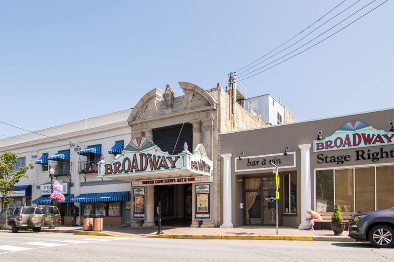 The Historic Broadway Street District