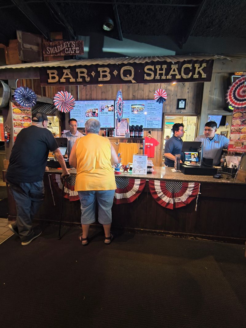 Service That Balances Efficiency and Warmth