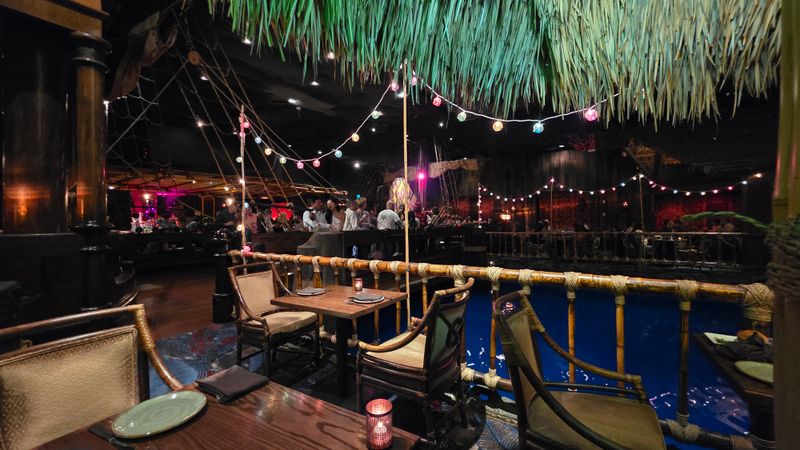 Booths That Encourage Lingering