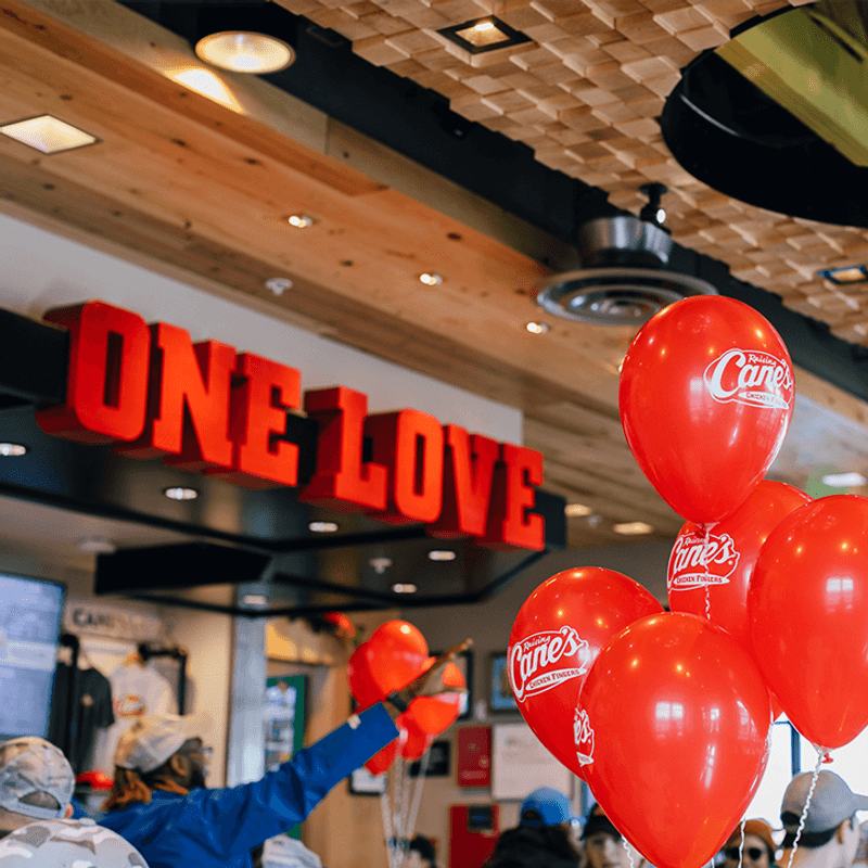 Late-Night Dining That Serves the Community