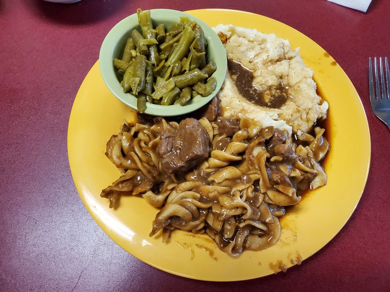 Lunch Rush That Tests Kitchen Mettle