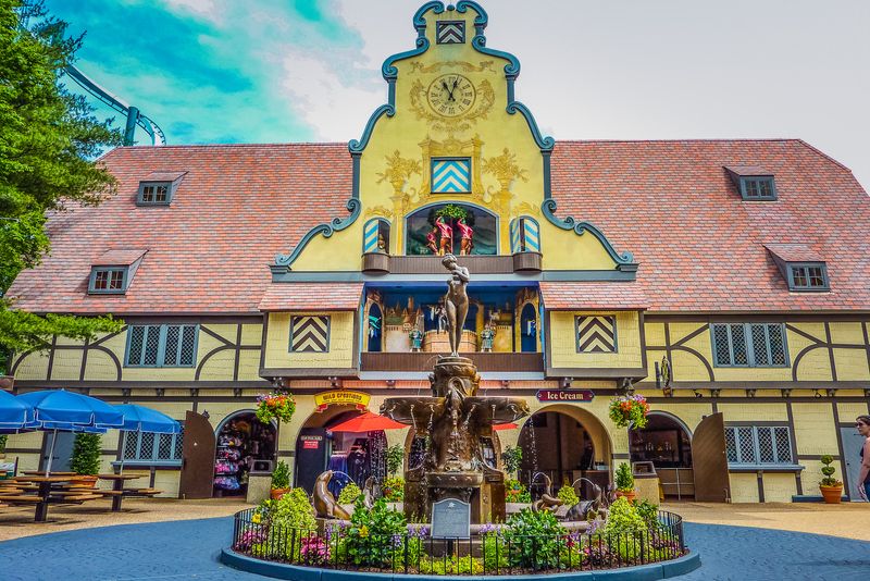 European Village Theming Creates Immersive Cultural Journeys