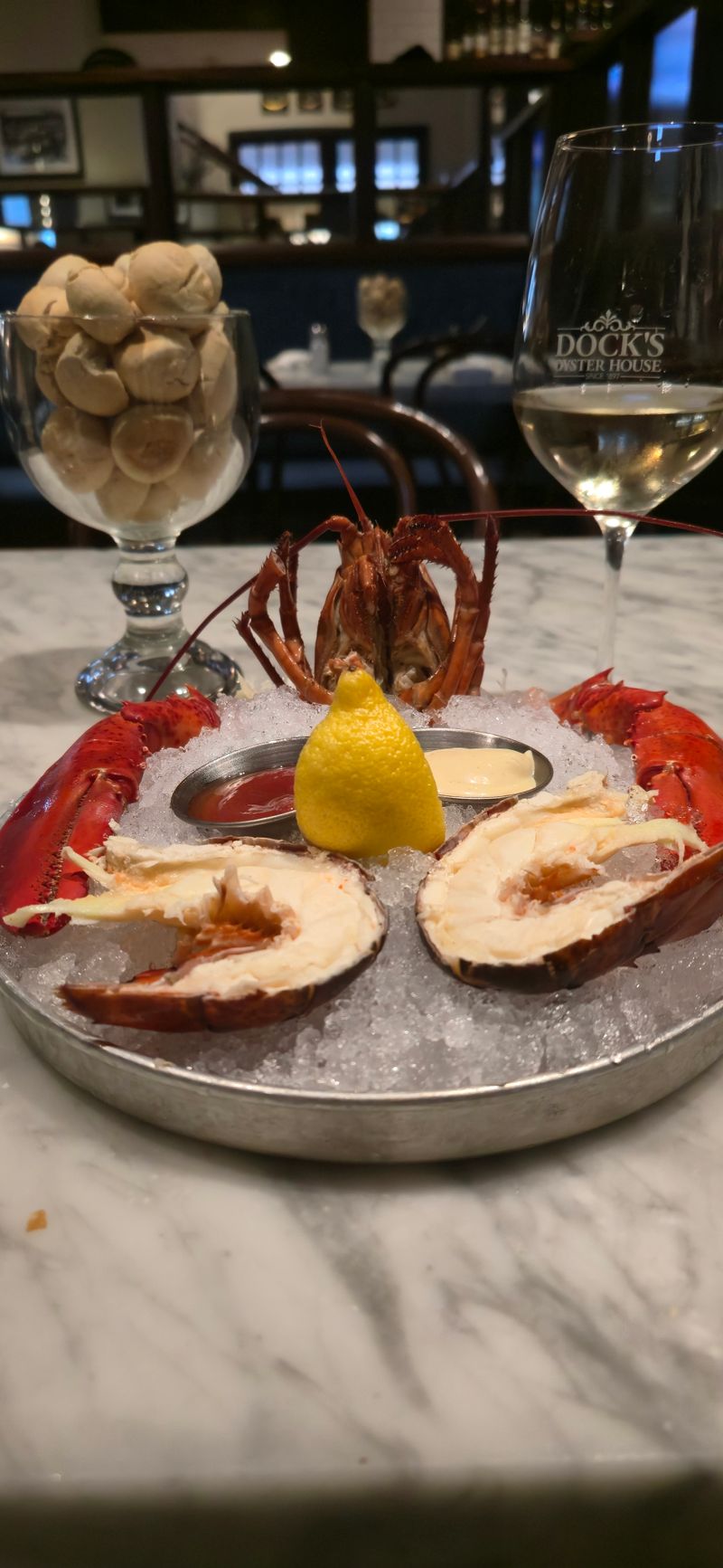 Happy Hour That Makes You Want to Arrive Early and Stay Late