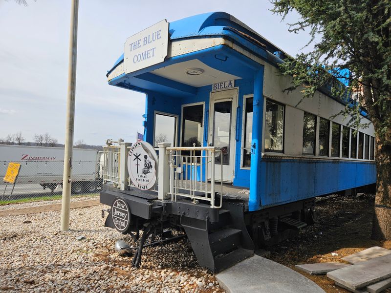 Friendly, Attentive Servers Who Remember Regulars