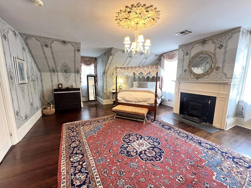 Guests Who Leave With Personal Stories