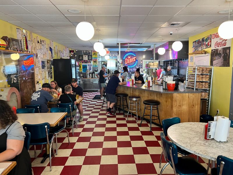 Why The First Look At The Plate Stops People Cold