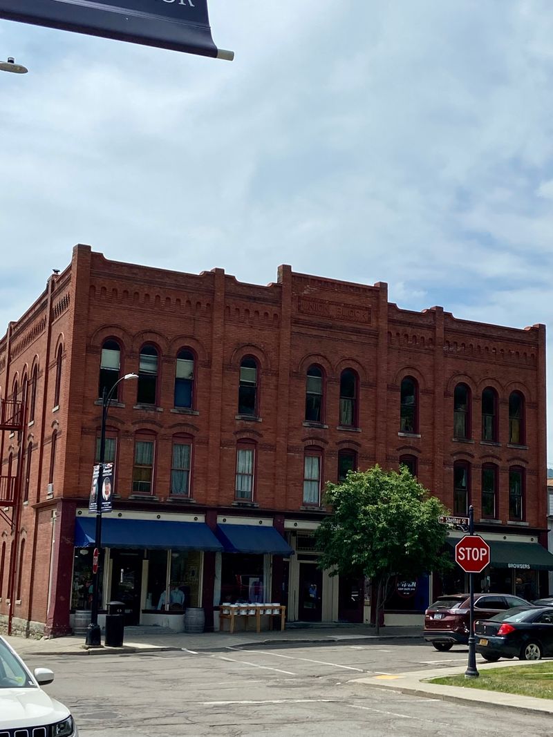 Why Locals Call It Forgettable