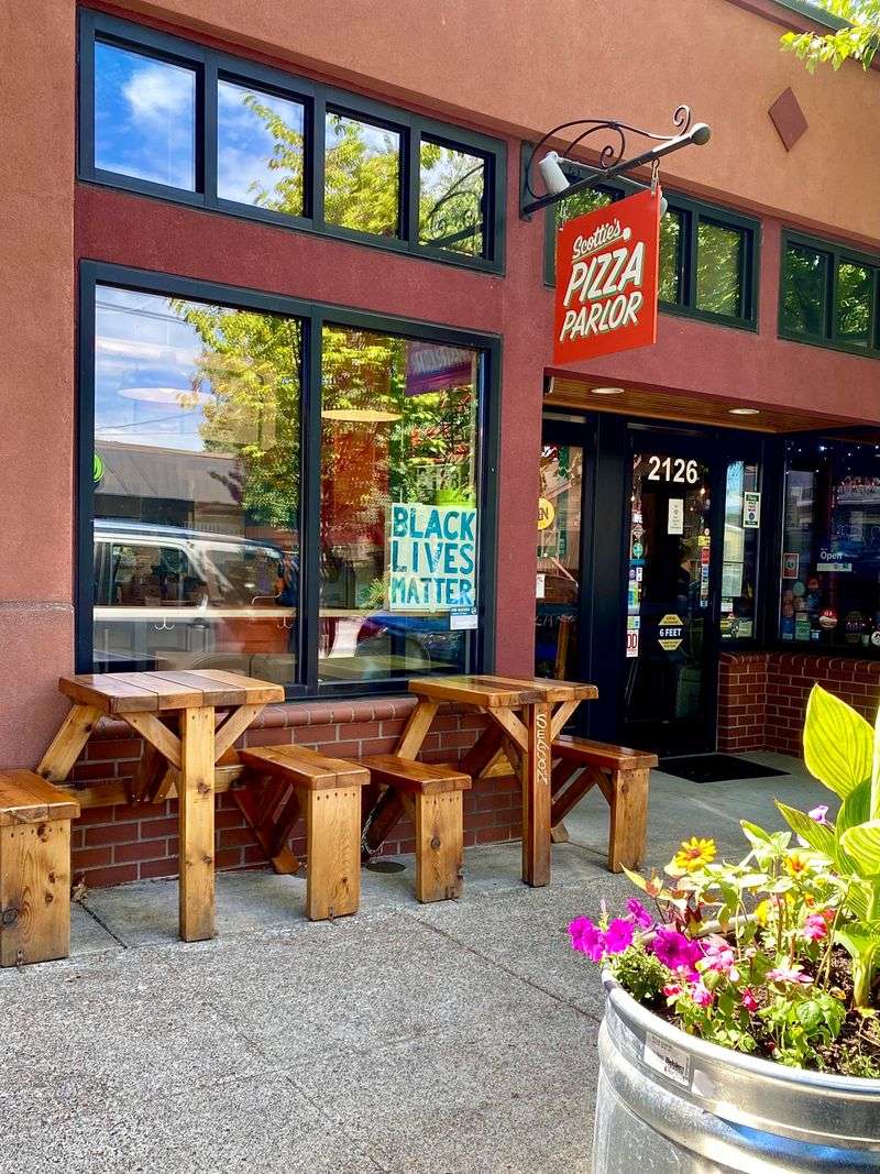 Scottie's Pizza Parlor