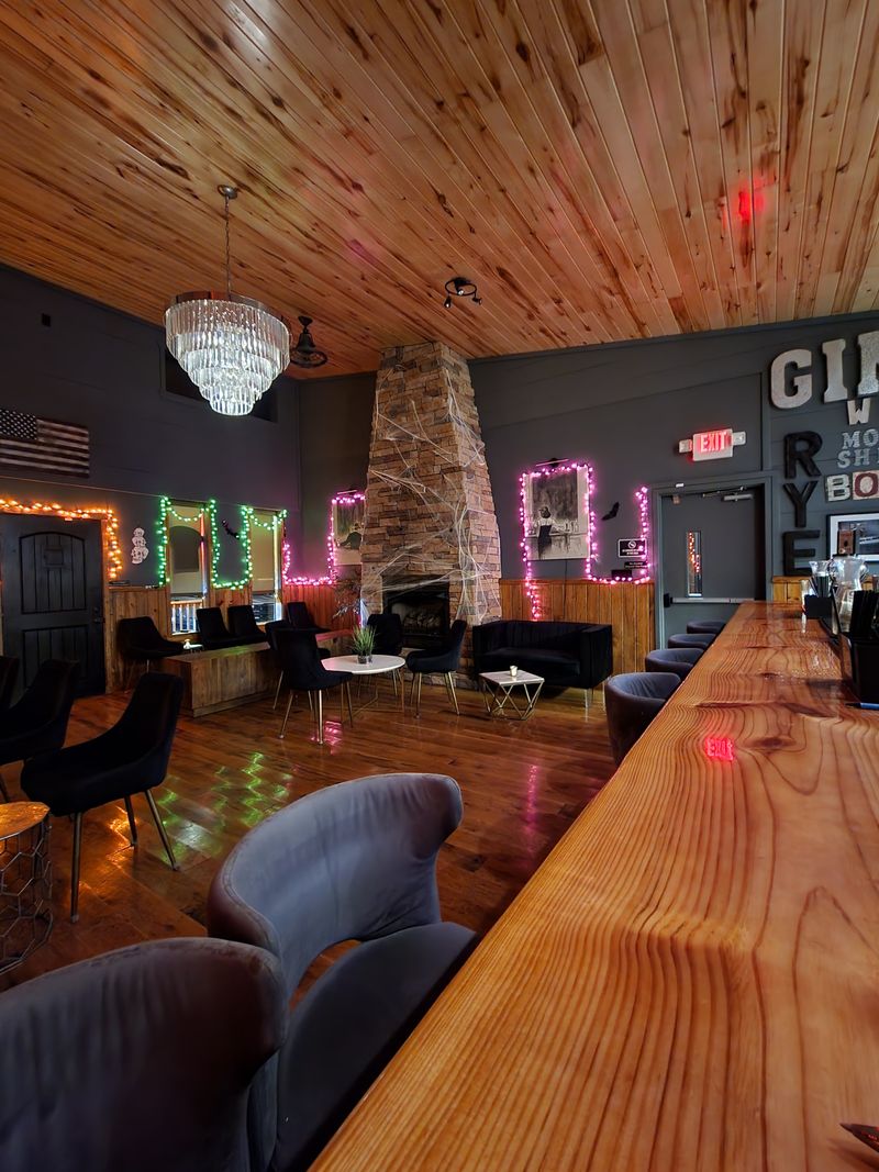 The Tasting Room Hochatown