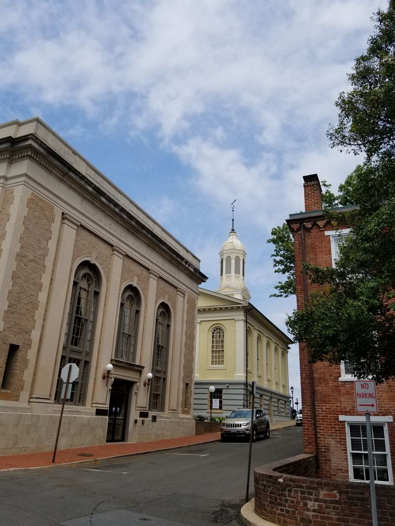Warrenton's Old Town Square