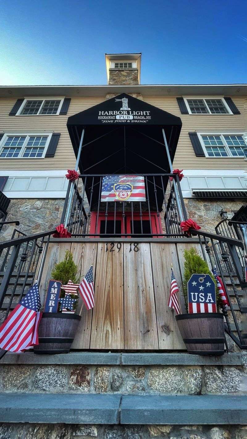 Harbor Light Restaurant