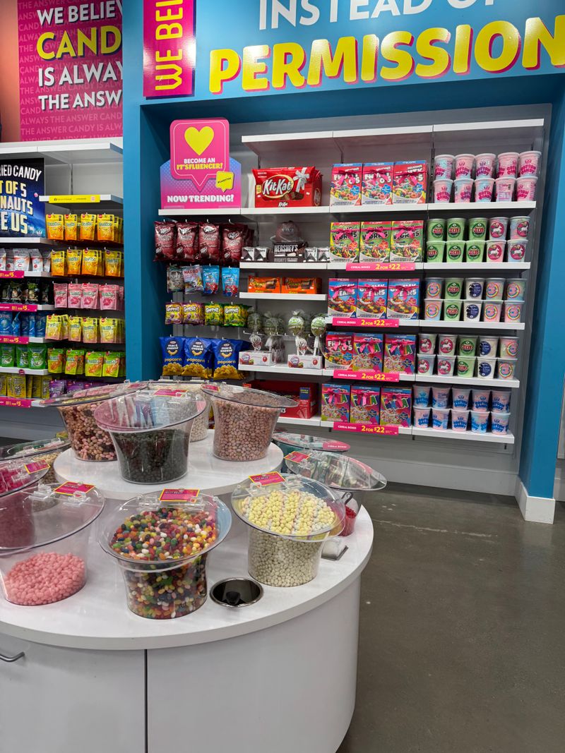 Customer Service and Store Atmosphere That Mostly Hits the Sweet Spot