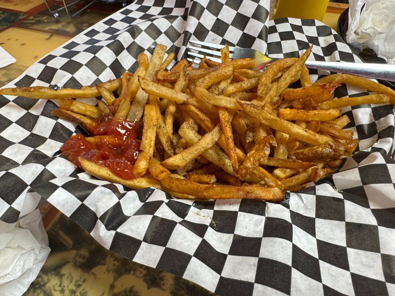 Fresh-Cut Fries That Divide the Room