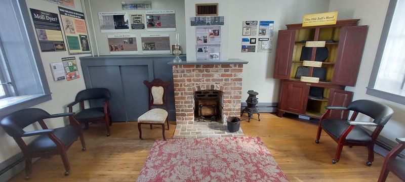 The Gentleman Storyteller Who Makes History Sing