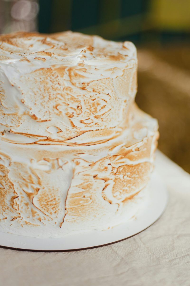 Custom Wedding Cakes That Taste as Good as They Look