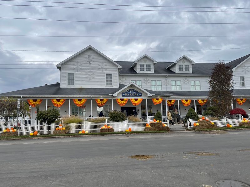 Mouthwatering Amish Cooking and Restaurants