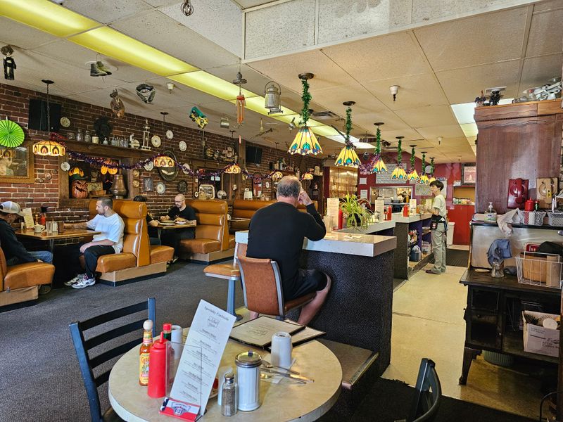 All Day Breakfast That Never Stops