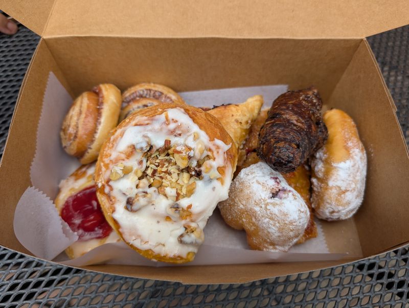 The Legendary Cronuts That Keep People Coming Back