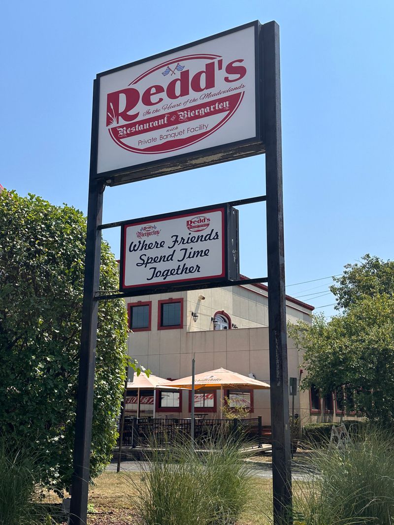 Redd's Restaurant & Biergarten