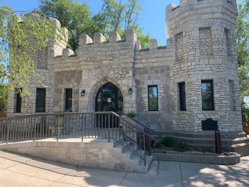 Washington Park Zoo Brings Wildlife Up Close