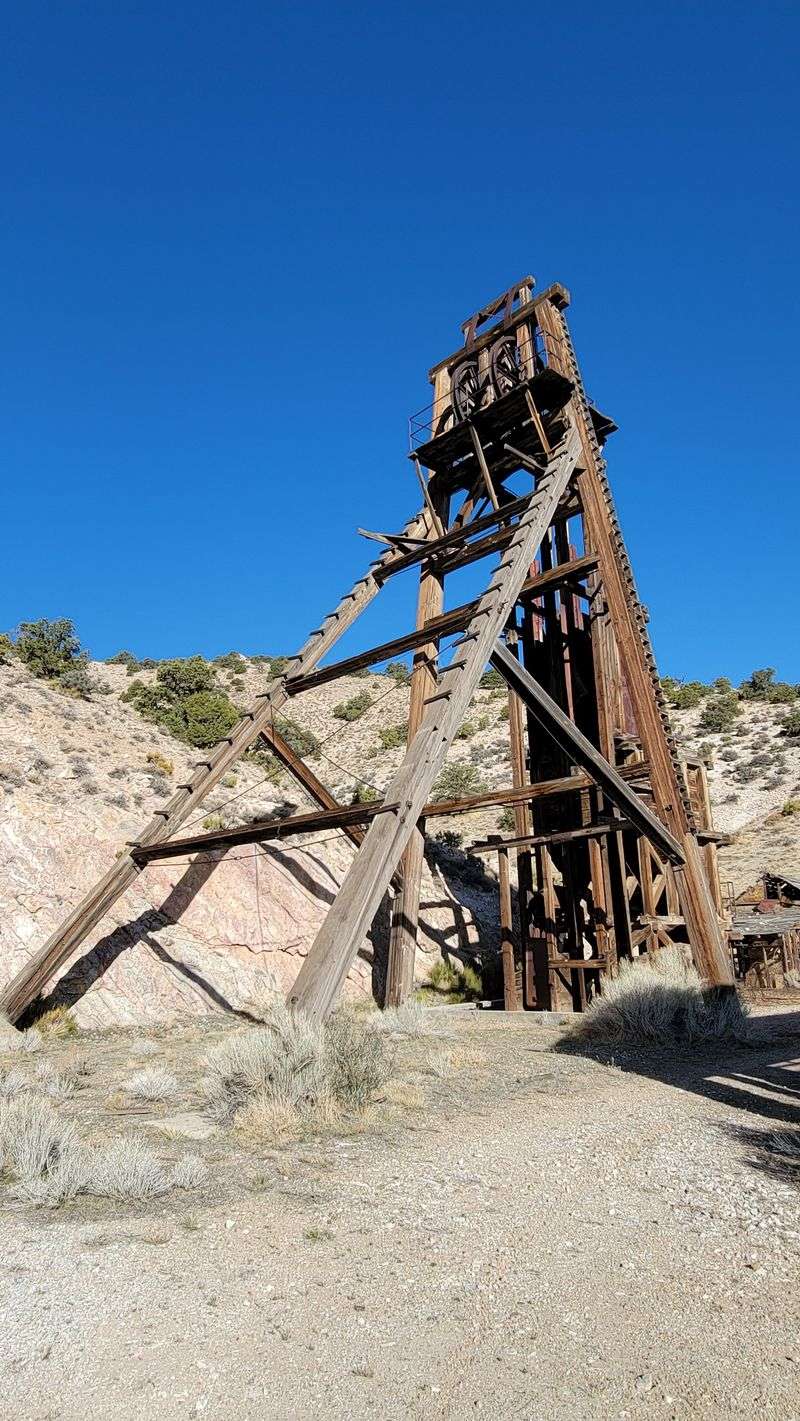 Old Mine Relics Scattered Across The Hillside