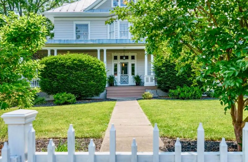 Shenandoah Valley Quilts and Crafts