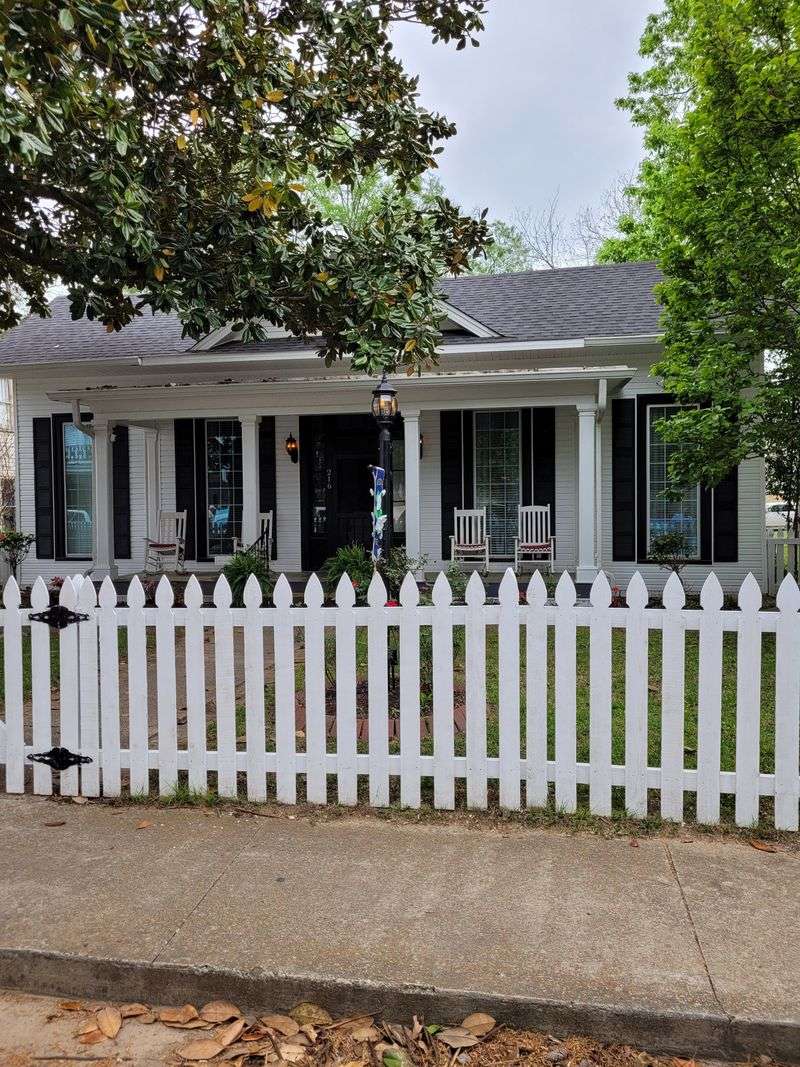 Private Homes: The Stories Locals Keep to Themselves