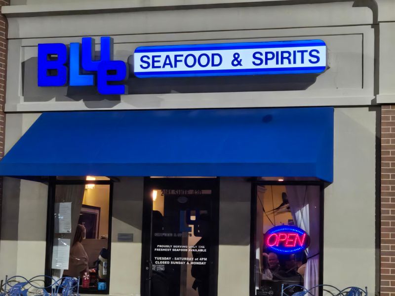 Blue Seafood & Spirits