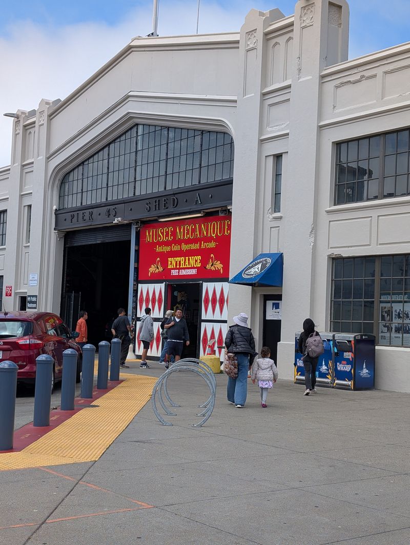 Fisherman's Wharf Leans Heavily Toward Tourists