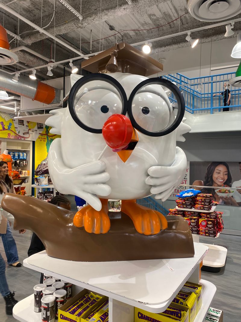 Character Displays and Pop Culture Tributes That Bring Fandoms to Life