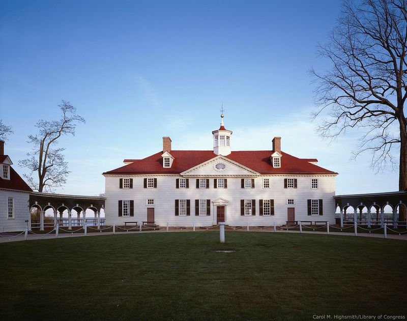 Mount Vernon in Midweek Winter
