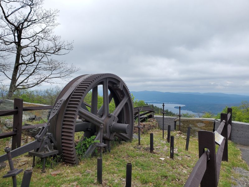Short Hikes That Fit A Road Trip Day