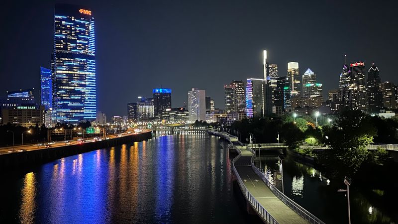 Schuylkill Banks Boardwalk Overlook