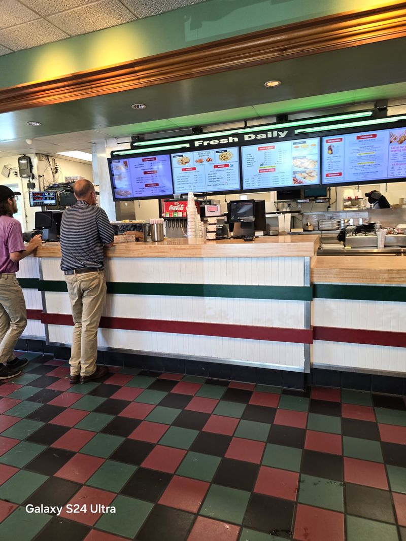 Smithfield’s Chicken ’N Bar-B-Q – Raleigh 