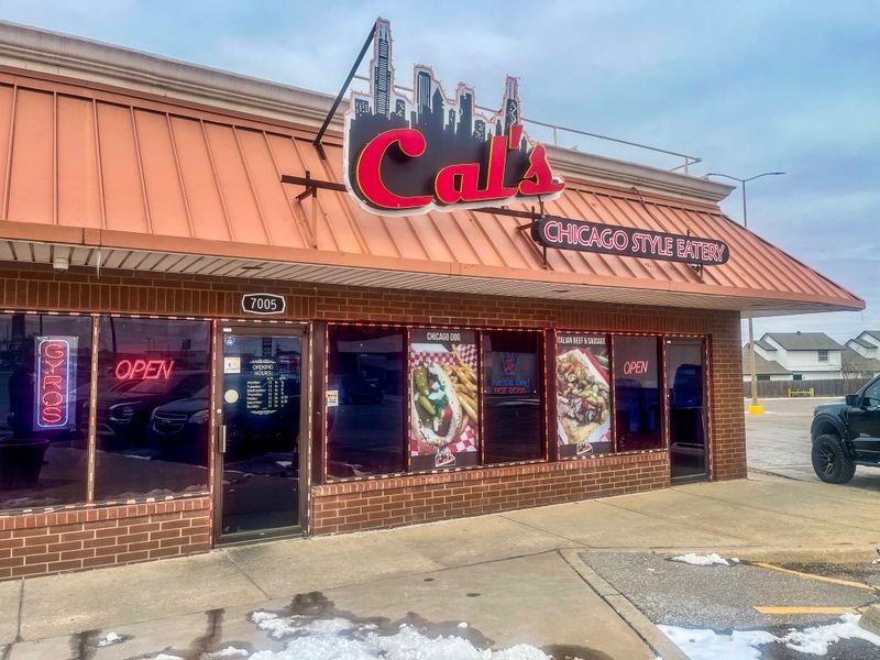 Cal's Chicago Eatery & Sports Grill, Oklahoma City