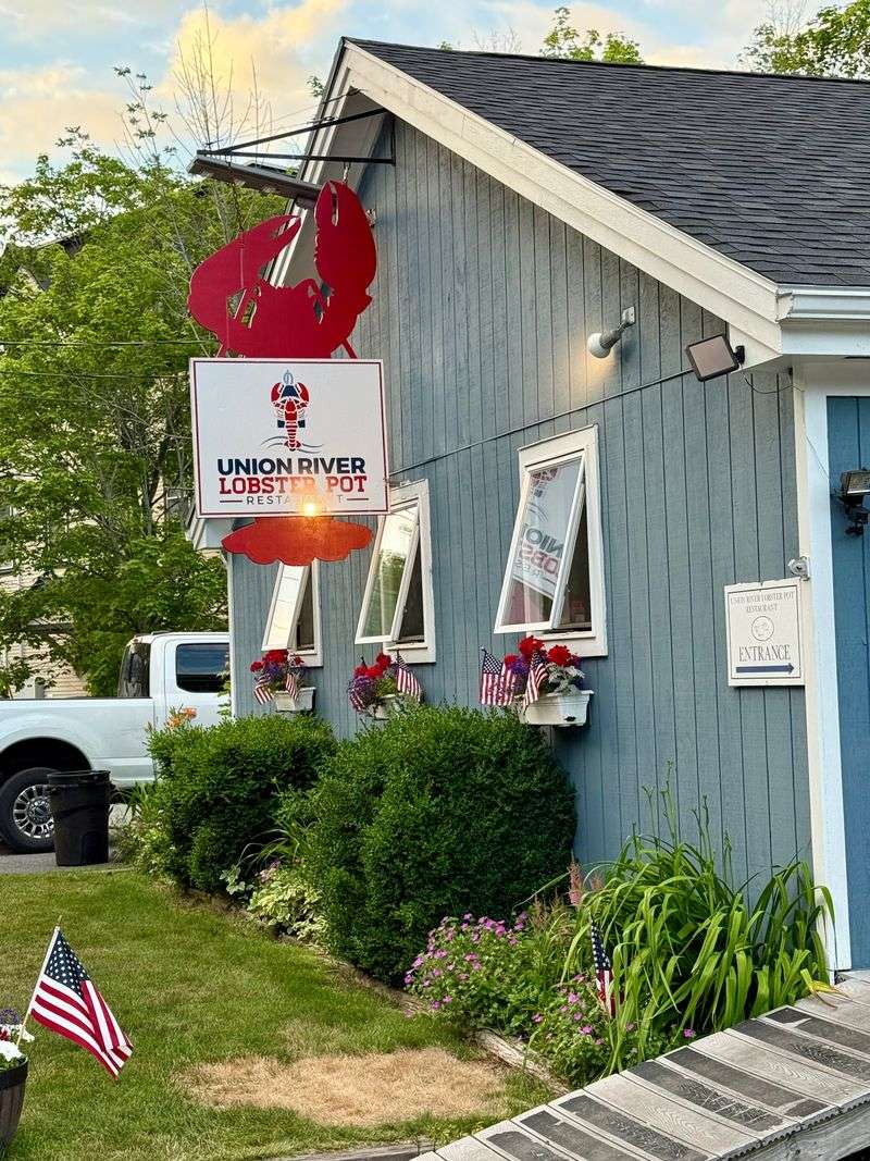 Union River Lobster Pot