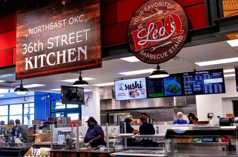 The Leo's Special Feeds a Crowd